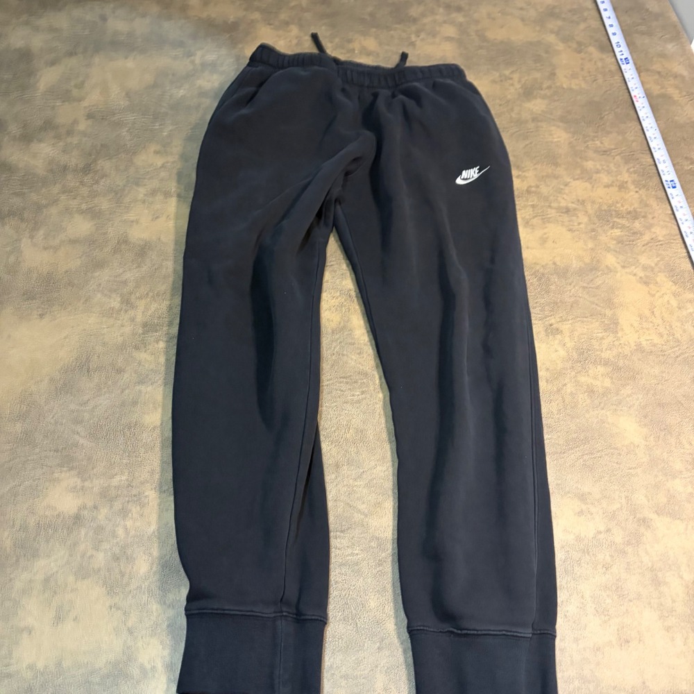 Nike Joggers Mens M Black Sportswear Club Fleece Sweatpants DQ5196-010